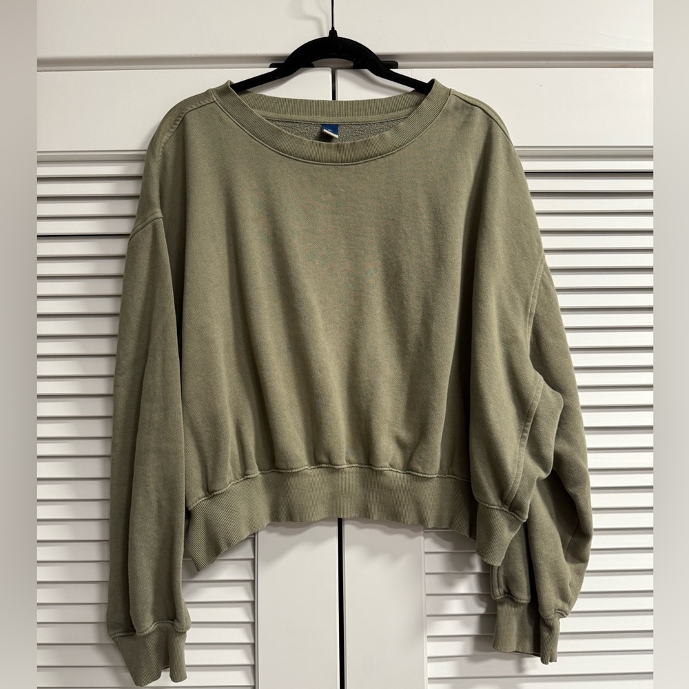 Old Navy Cropped Sweatshirt. XL. Olive Green.